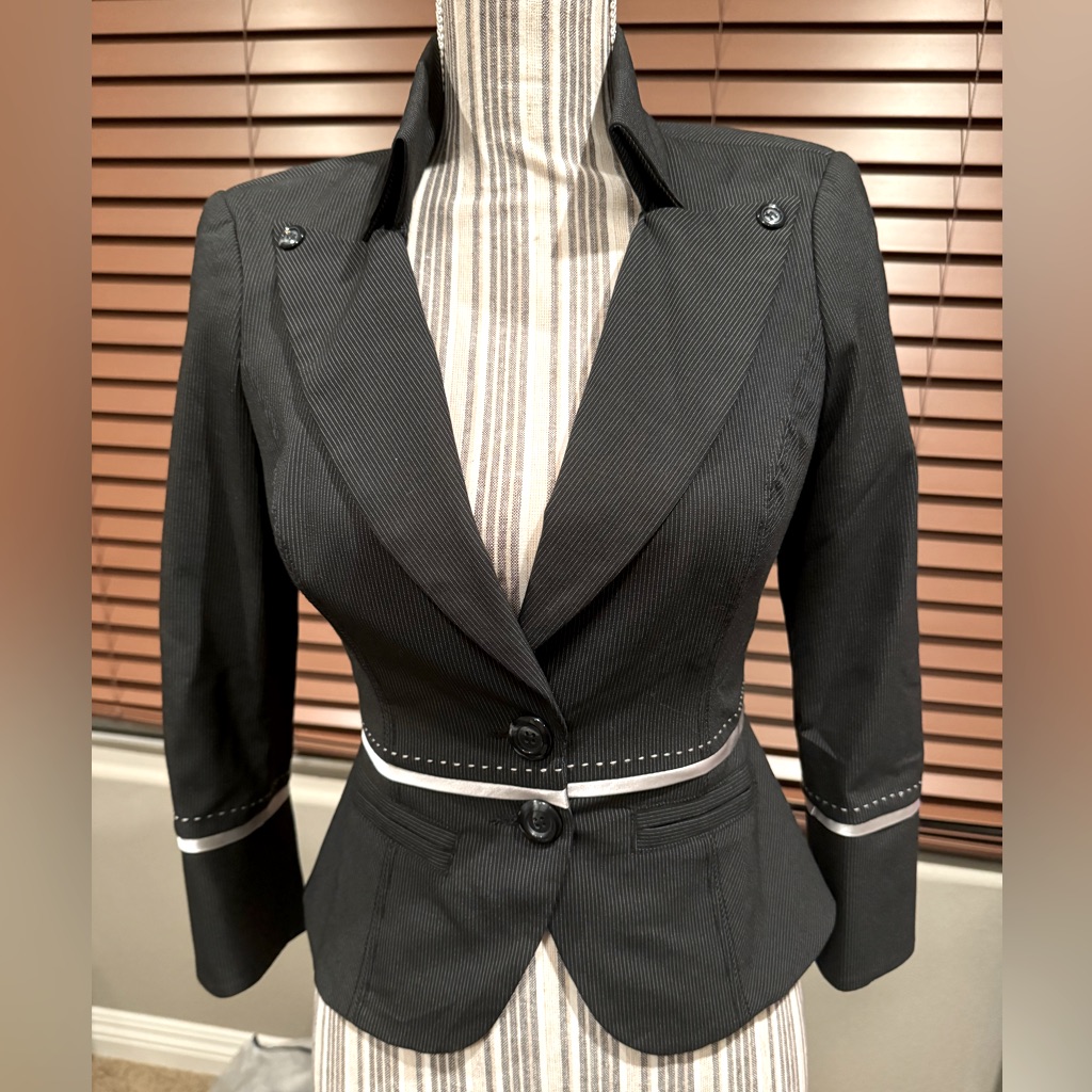 Bebe Wing Lapel Blazer Nwt